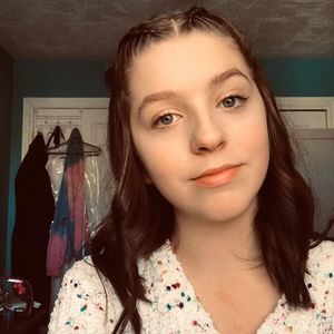 Meet your Posher, Abigail